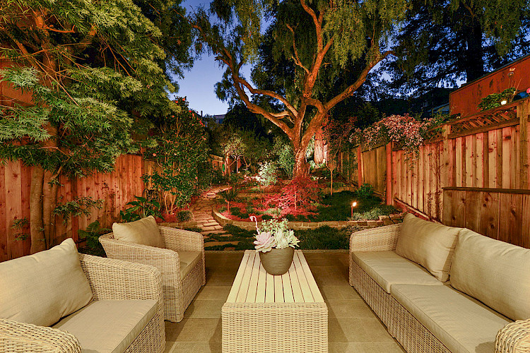 462 Douglass Street 29