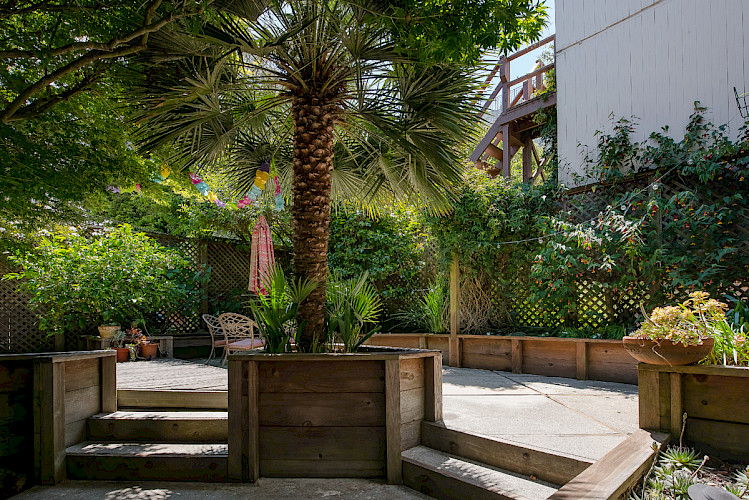 771 Castro Street 29