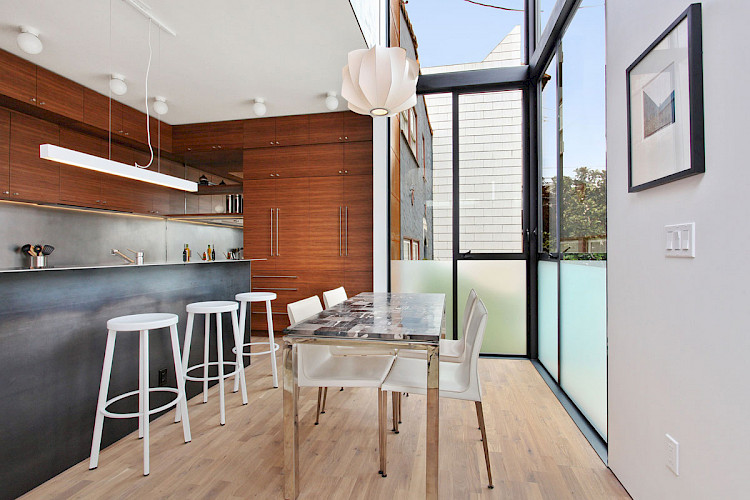 1318 Church Street 12