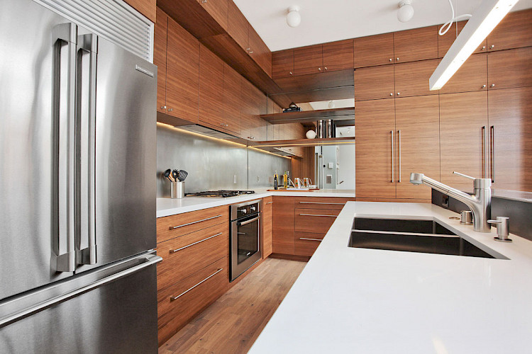 1318 Church Street 11