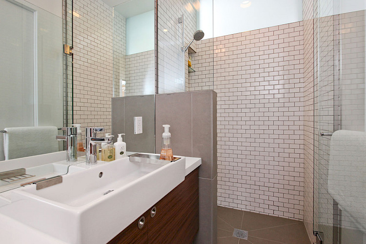 1318 Church Street 32