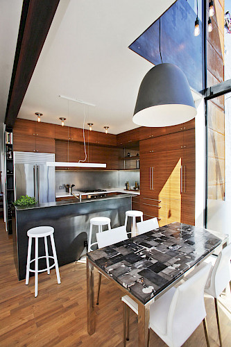 1318 Church Street 10