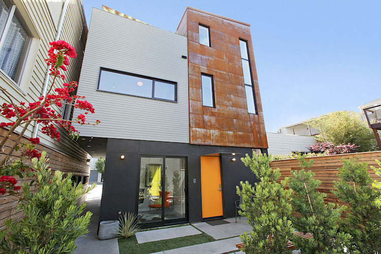 1318 Church Street 3