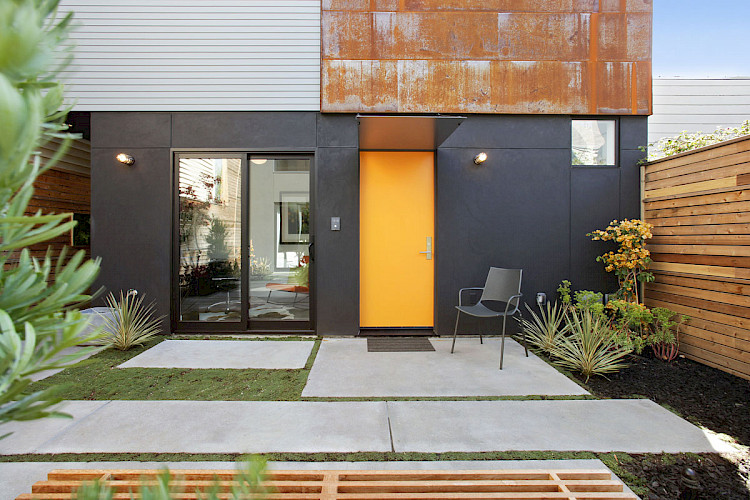 1318 Church Street 4