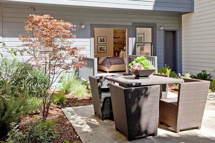 3883 & 3885 20th Street 38