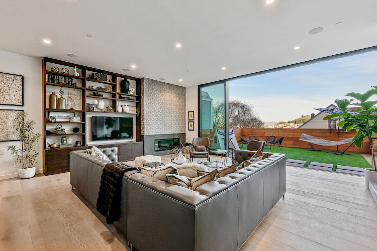 1783 Noe Street 98