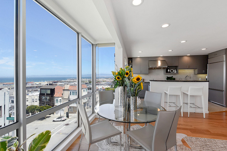 2555 Leavenworth St. #302 2