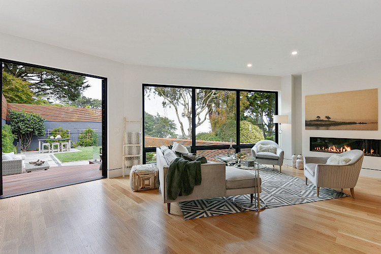 844 Duncan Street 13