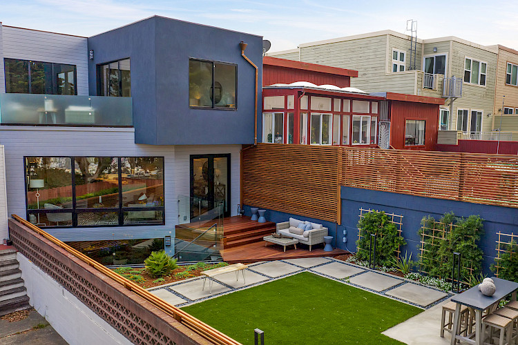 844 Duncan Street 24