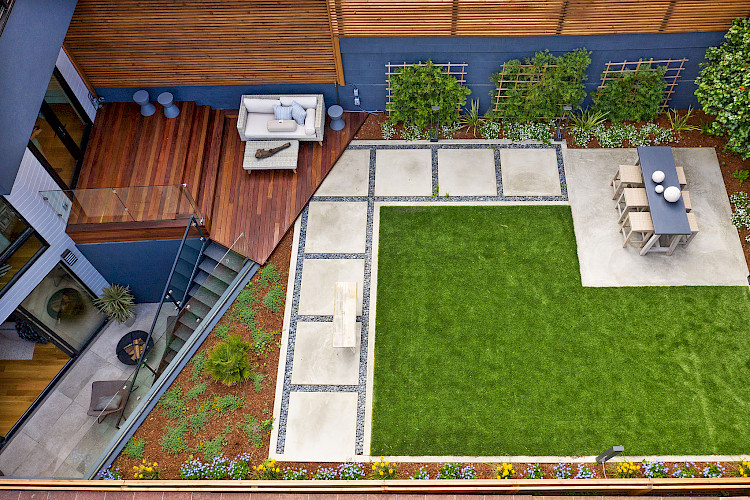 844 Duncan Street 17