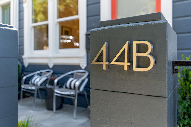 44 Lundys Lane 6