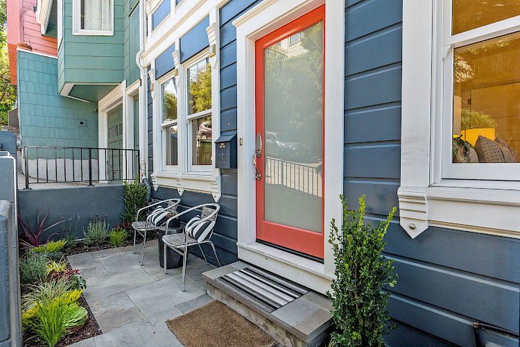 44 Lundys Lane 4