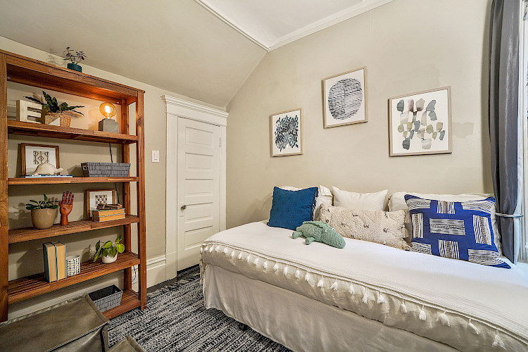 929 Stanyan Street 15