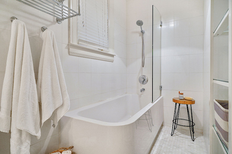 929 Stanyan Street 17