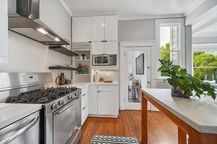 929 Stanyan Street 30