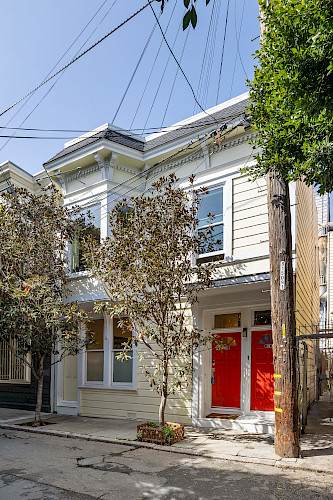 220 Laussat Street 23