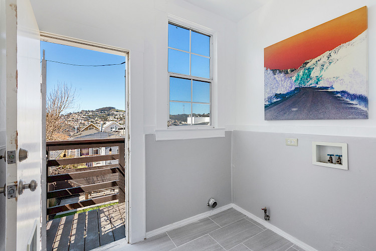 318 Madrid Street 19