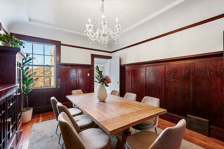 318 Madrid Street 13