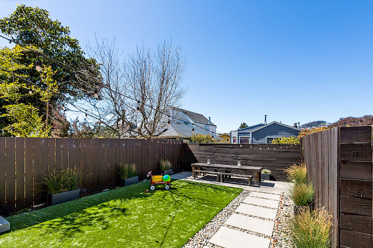 318 Madrid Street 34