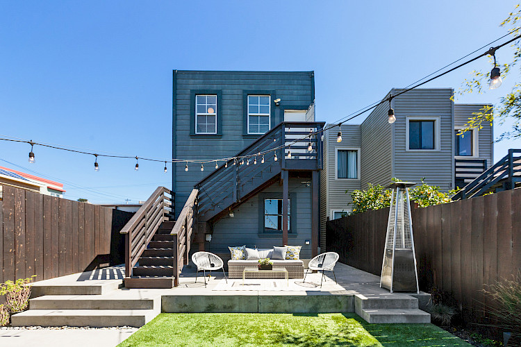 318 Madrid Street 38