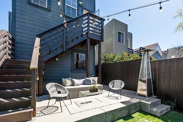 318 Madrid Street 39