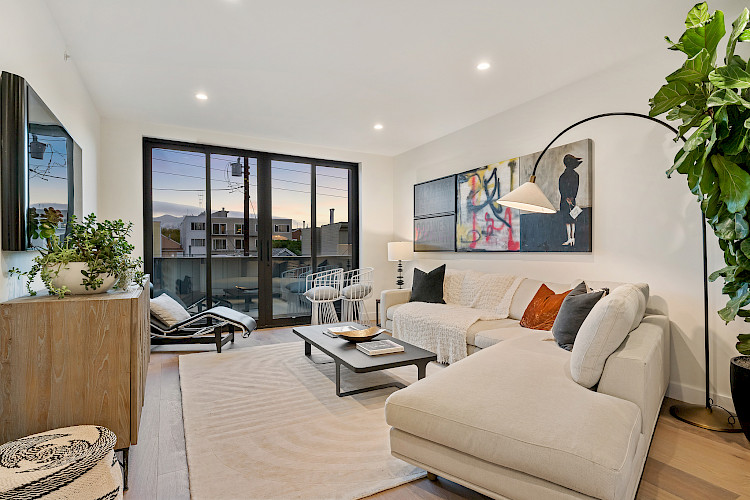 945 Treat Ave 36