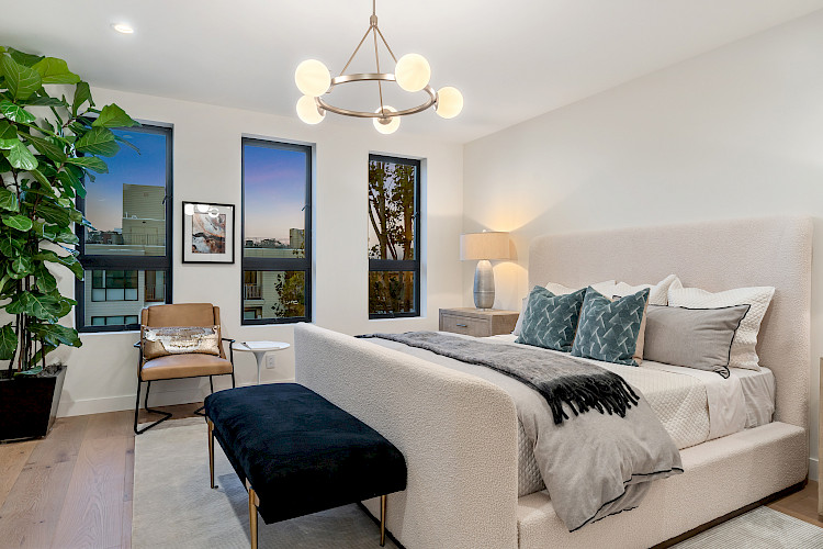 945 Treat Ave 50
