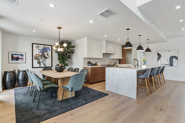 945 Treat Ave 19