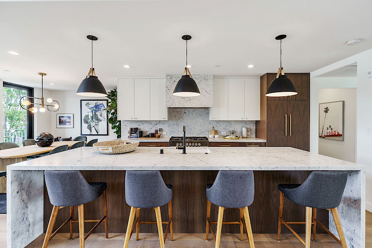 945 Treat Ave 24