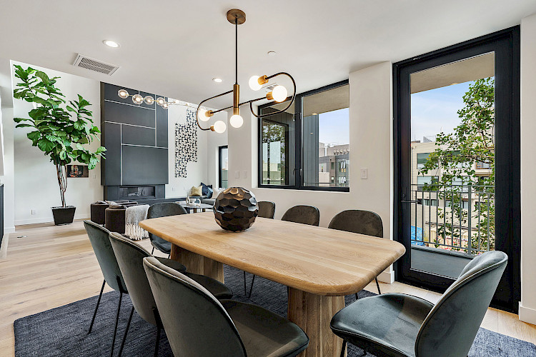 945 Treat Ave 29
