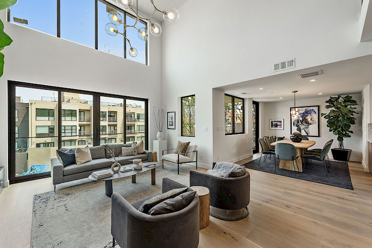 945 Treat Ave 18