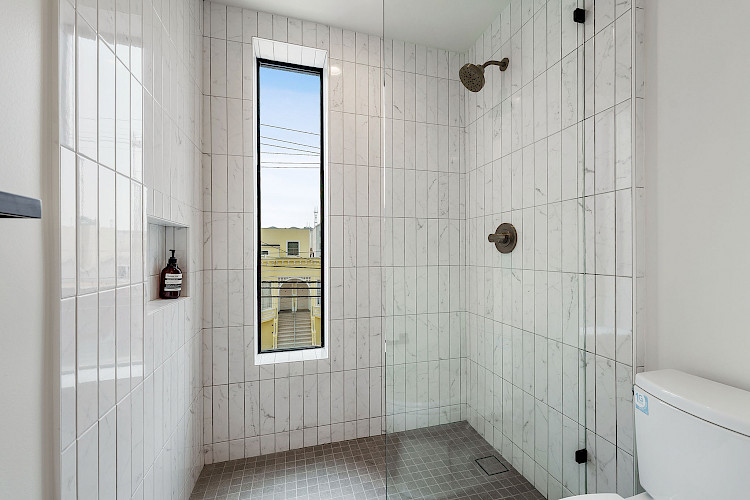 945 Treat Ave 42