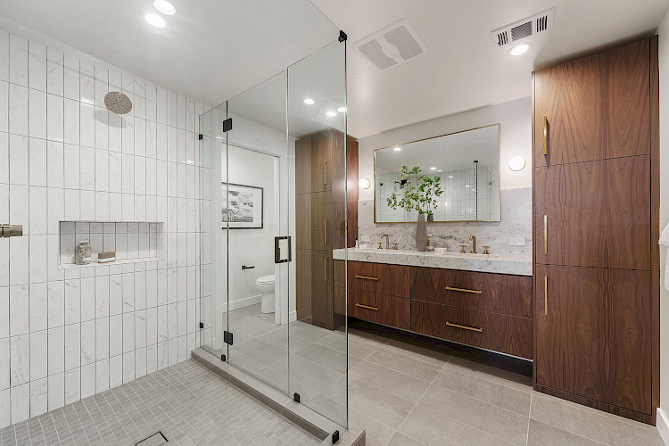 945 Treat Ave 53