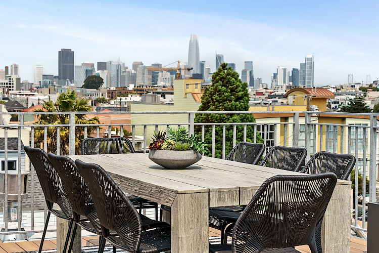 945 Treat Ave 72