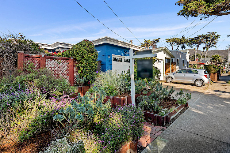 129 Paloma Ave 3