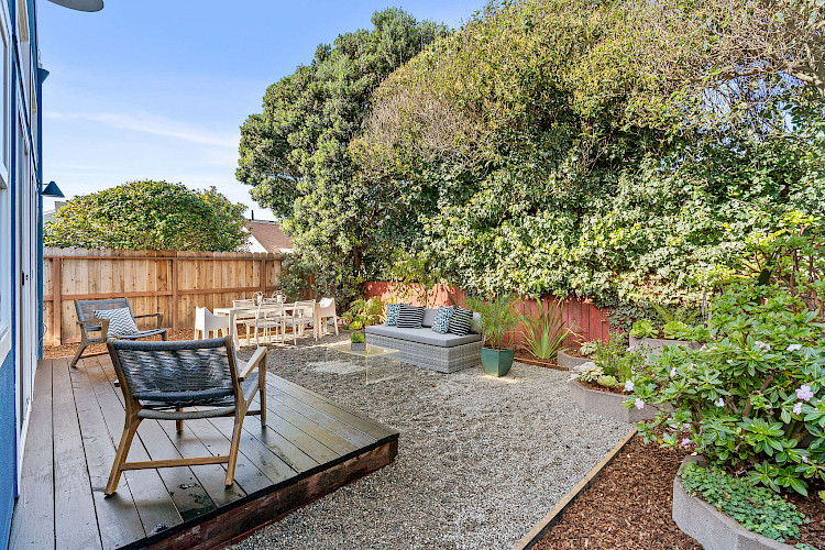 129 Paloma Ave 37