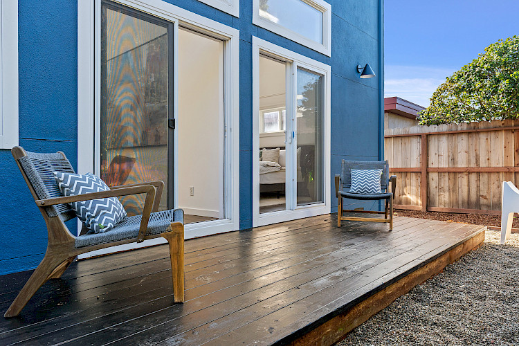 129 Paloma Ave 42
