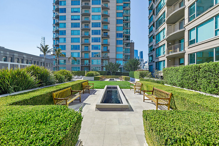 239 Brannan Street #18G 75