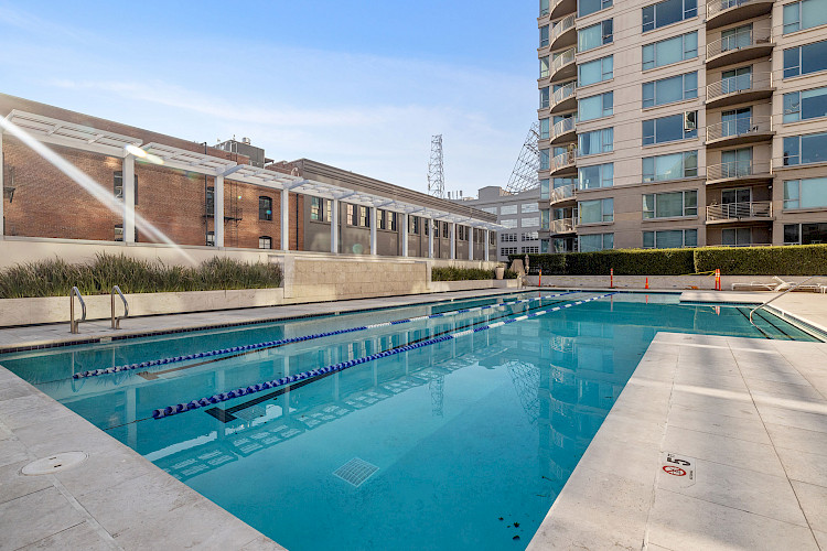 239 Brannan Street #18G 84