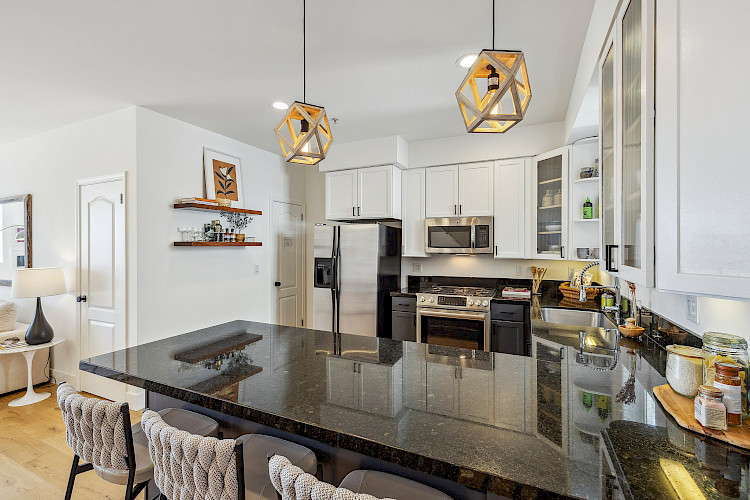 425 14th Street #4 18