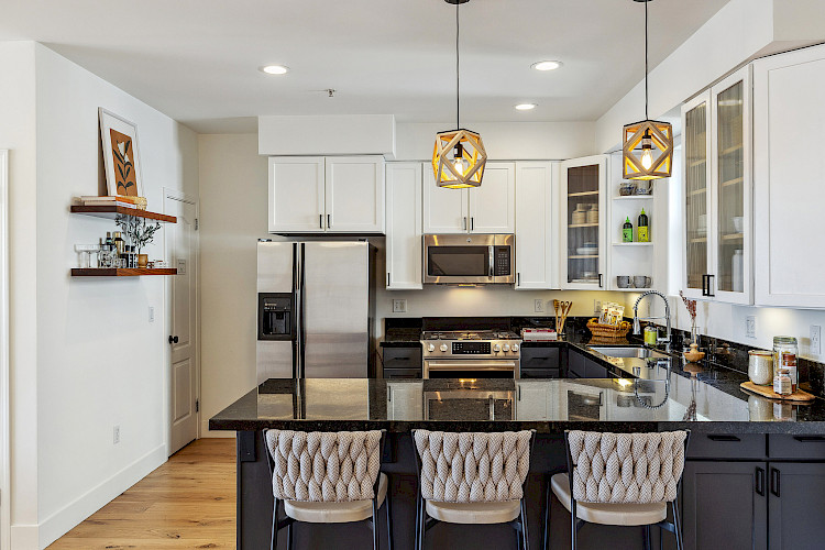 425 14th Street #4 19