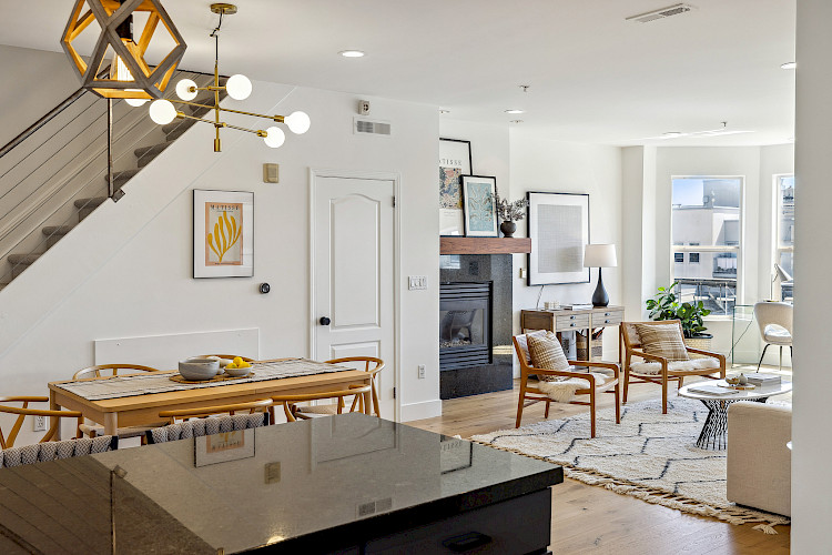 425 14th Street #4 24