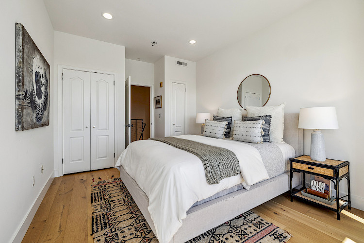 425 14th Street #4 30