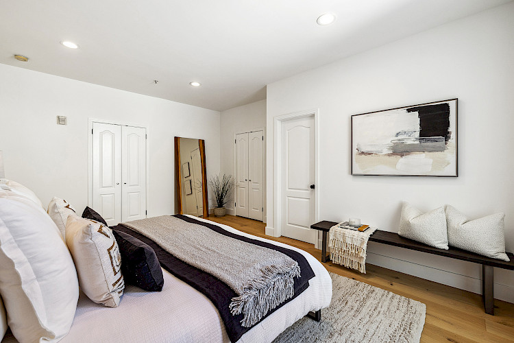 425 14th Street #4 26