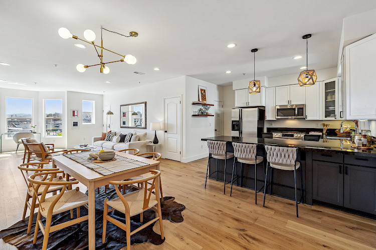 425 14th Street #4 4