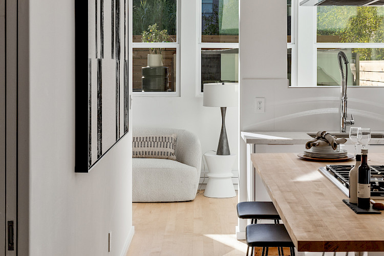 64 Sanchez Street 21