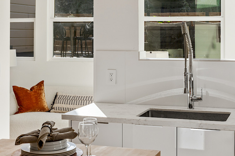 64 Sanchez Street 29