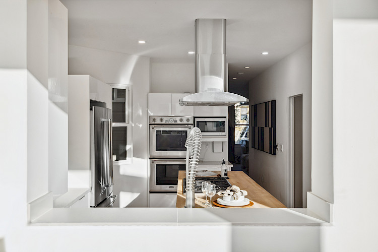 64 Sanchez Street 28