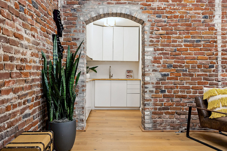 64 Sanchez Street 58