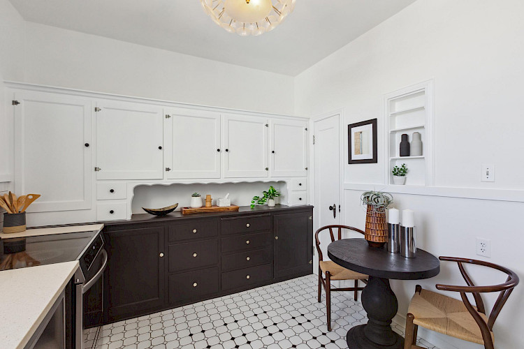 2230 Francisco Street, #109 26